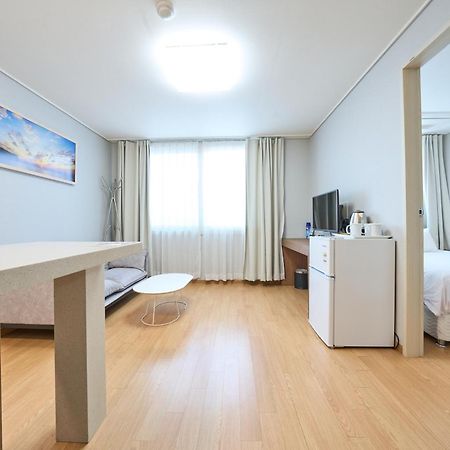 Pampas Hotel Jeju Esterno foto