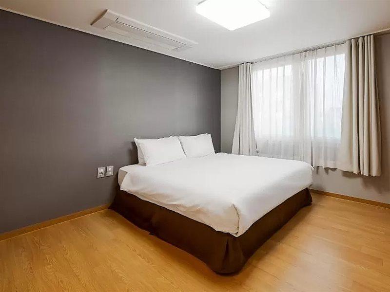 Pampas Hotel Jeju Esterno foto