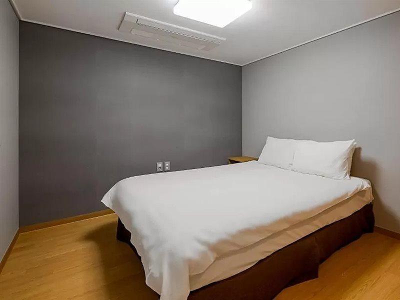 Pampas Hotel Jeju Esterno foto