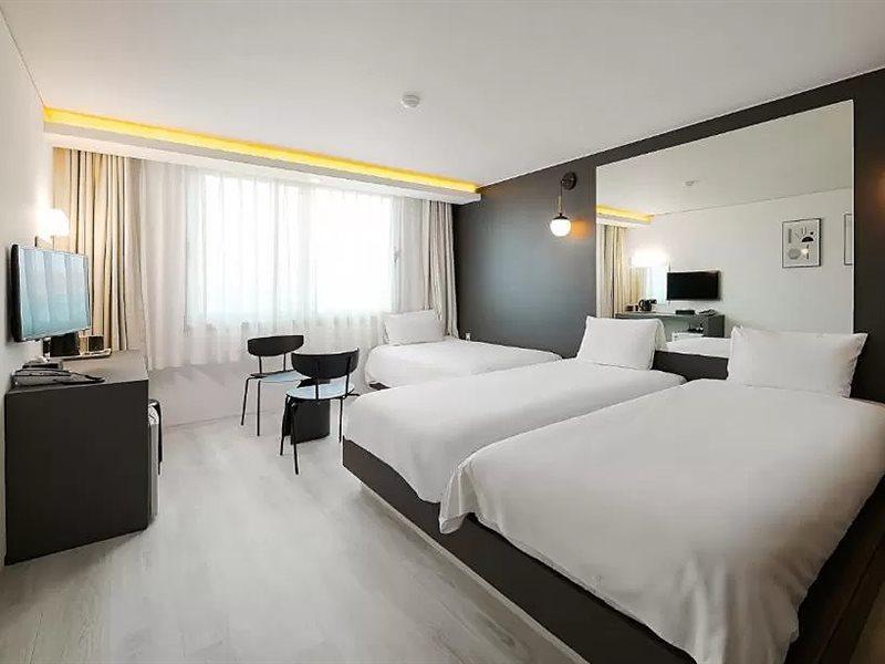 Pampas Hotel Jeju Esterno foto