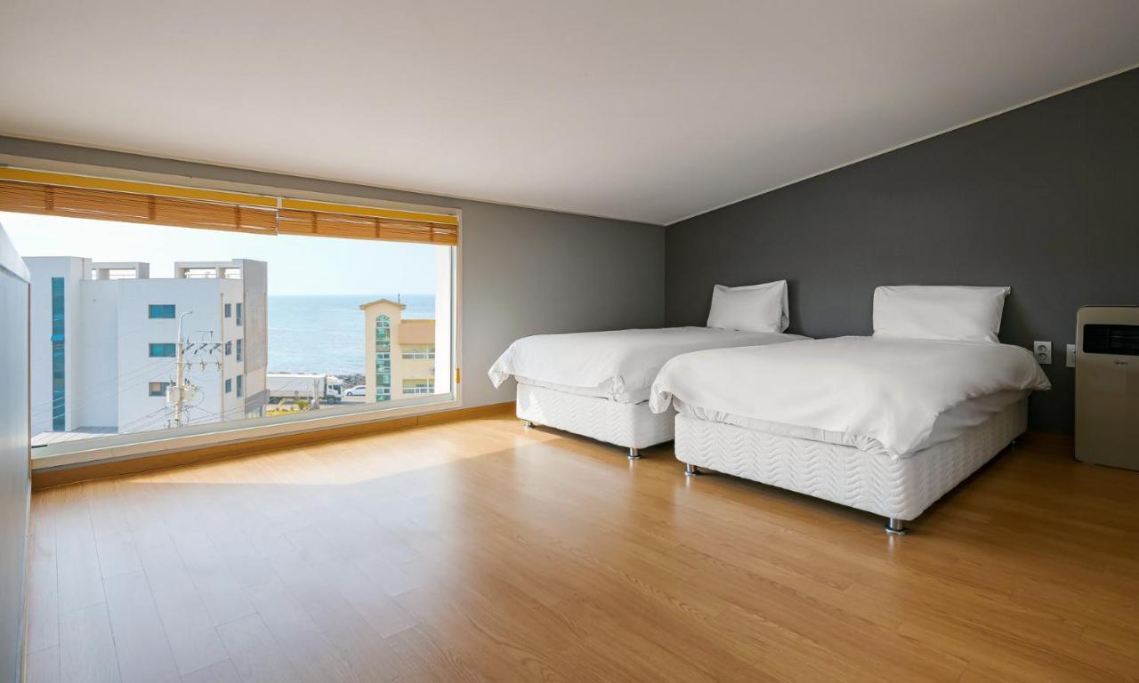 Pampas Hotel Jeju Esterno foto