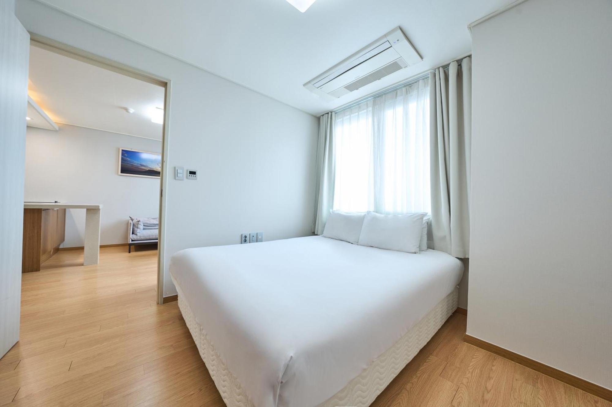 Pampas Hotel Jeju Esterno foto